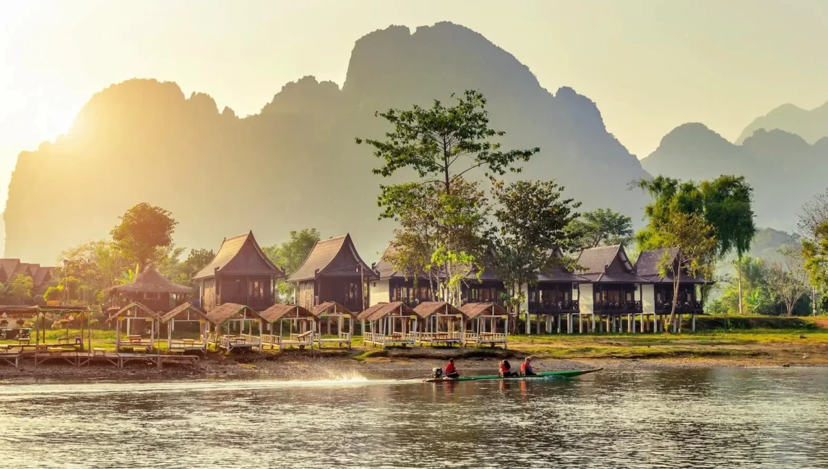Lịch khởi hành LÀO – VIÊN CHĂNG – LUANG PHRABANG – VANGVIEN 5N4D ( BAY)